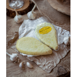Sūris su laiškiniu česnaku, 300g / Ūkininkė Rita Dirvinienė